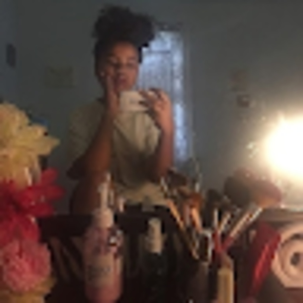 Meet your Posher, Simplyniyah